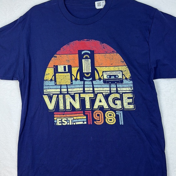 Vintage 1981 Men’s Short Sleeve T-shirt Navy Blue Size XLarge NWT - Picture 2 of 11